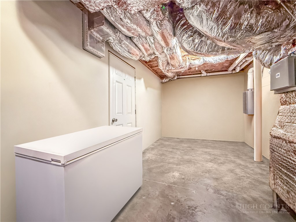 6365 Julius Drive Property Photo 36