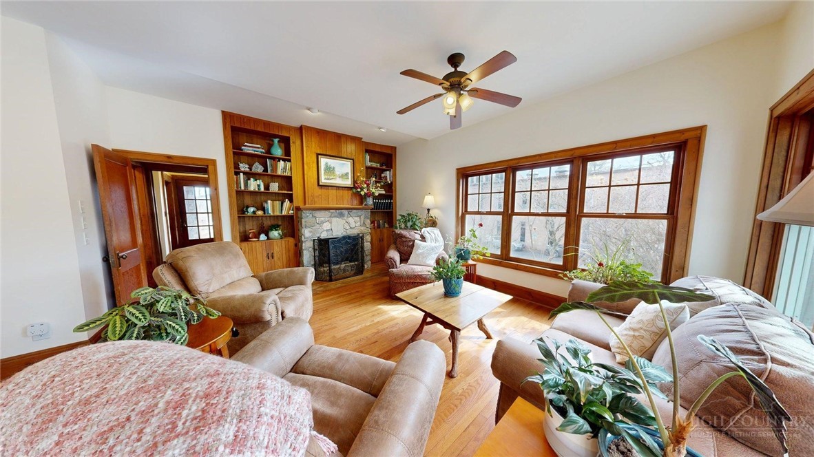 140 Library Lane Property Photo 11