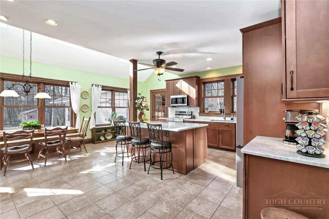 140 Library Lane Property Photo 14