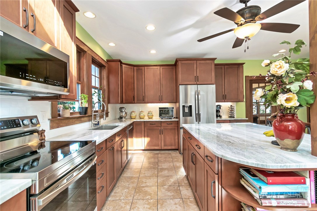 140 Library Lane Property Photo 17
