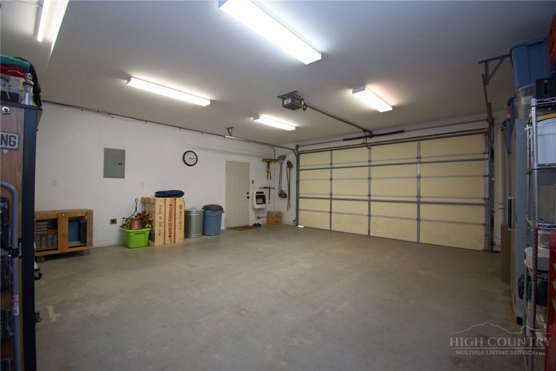 140 Library Lane Property Photo 24