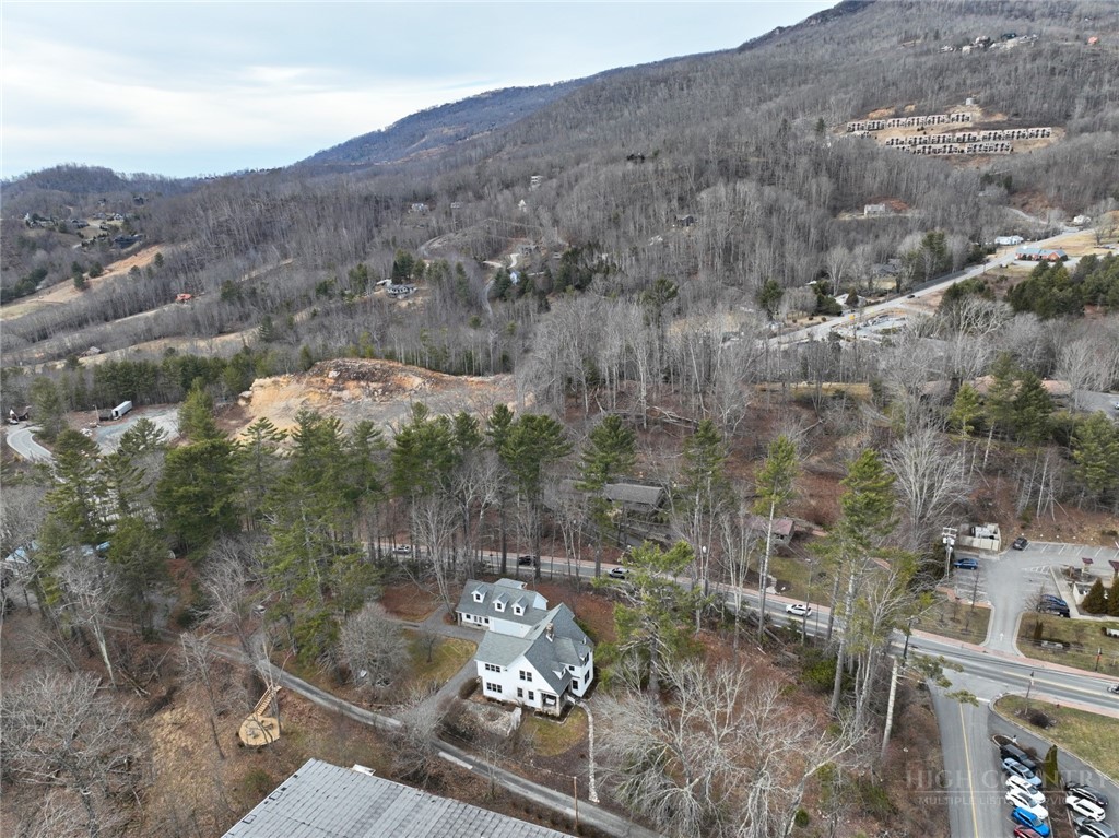 140 Library Lane Property Photo 45