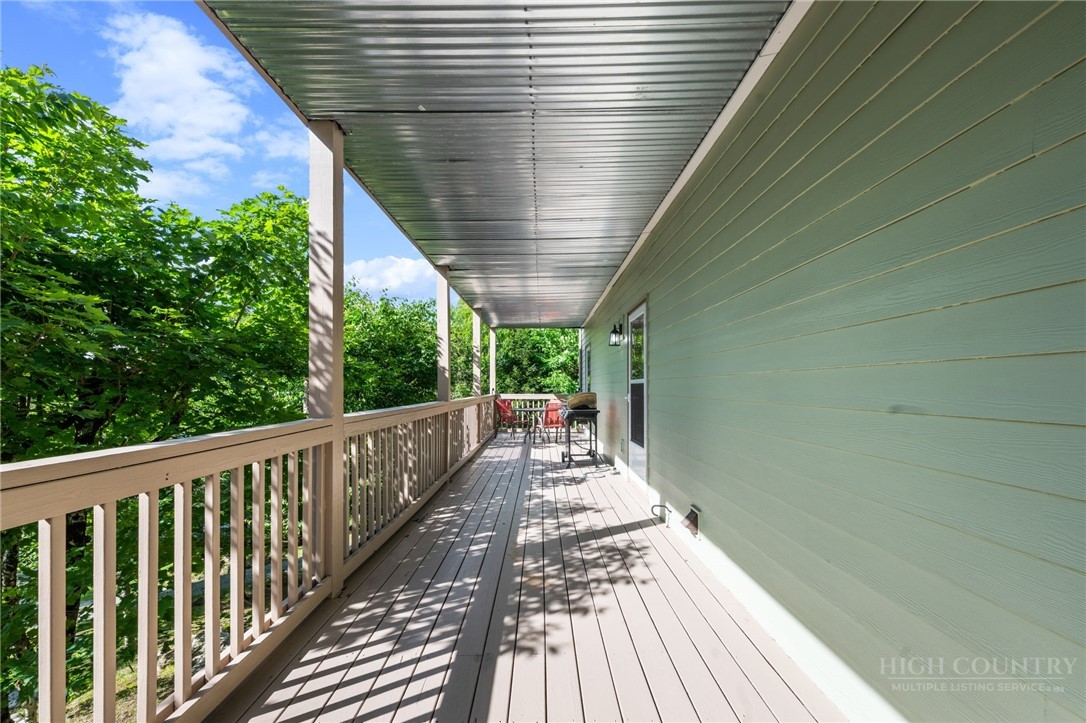 215 N Pinnacle Ridge Road Property Photo 33