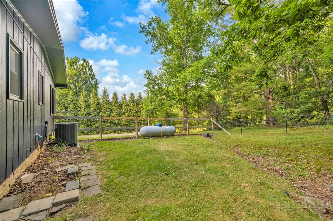 206 Oak Grove Circle Property Photo 41