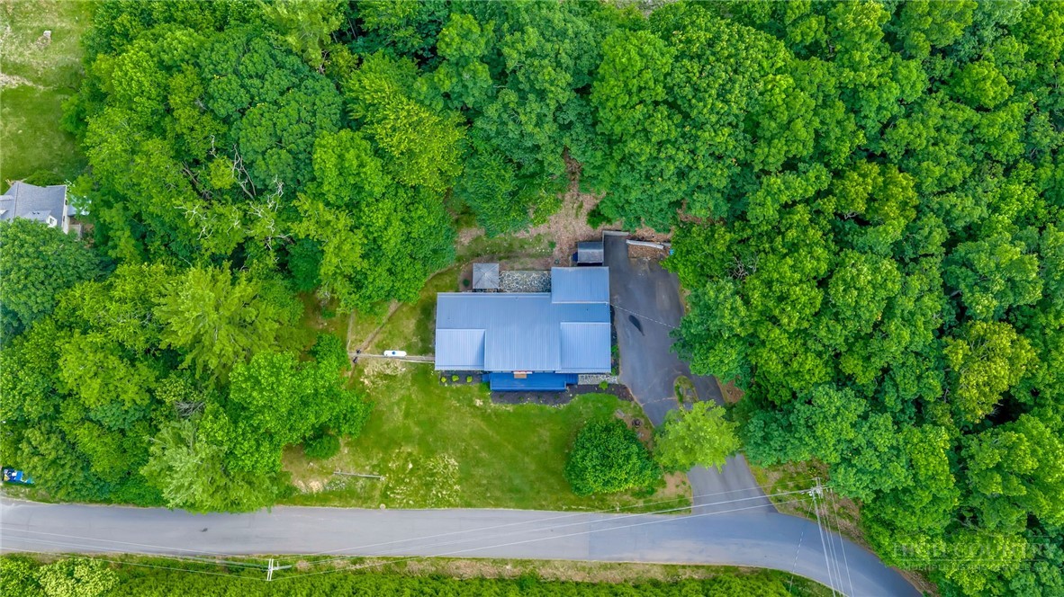 206 Oak Grove Circle Property Photo 44