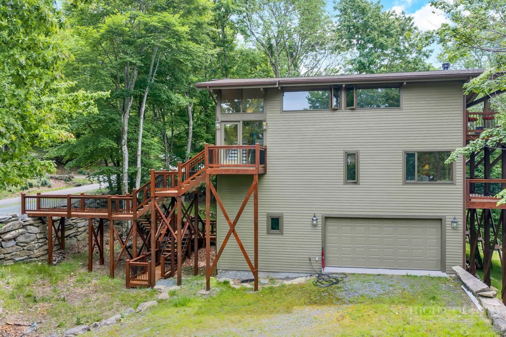 140 Lower Grouse Ridge Road Property Photo 3