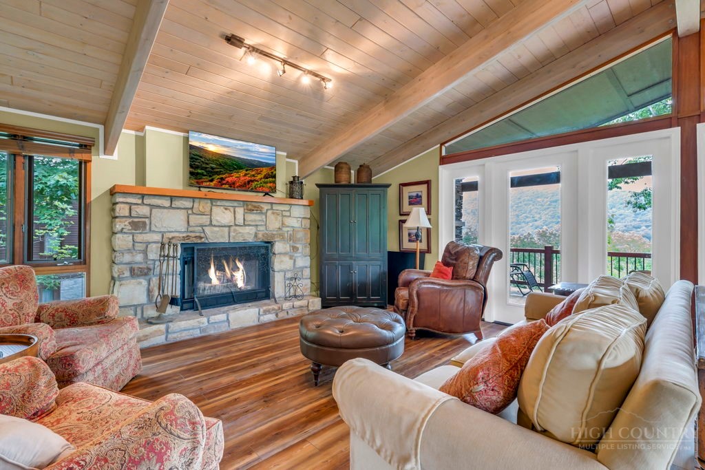 140 Lower Grouse Ridge Road Property Photo 6