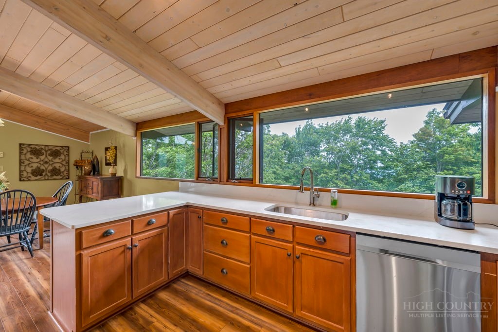 140 Lower Grouse Ridge Road Property Photo 8