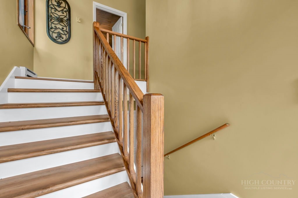 140 Lower Grouse Ridge Road Property Photo 17