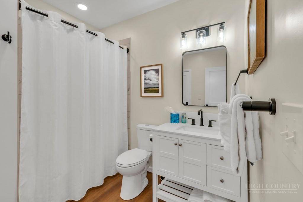784 Alpine Drive Property Photo 34