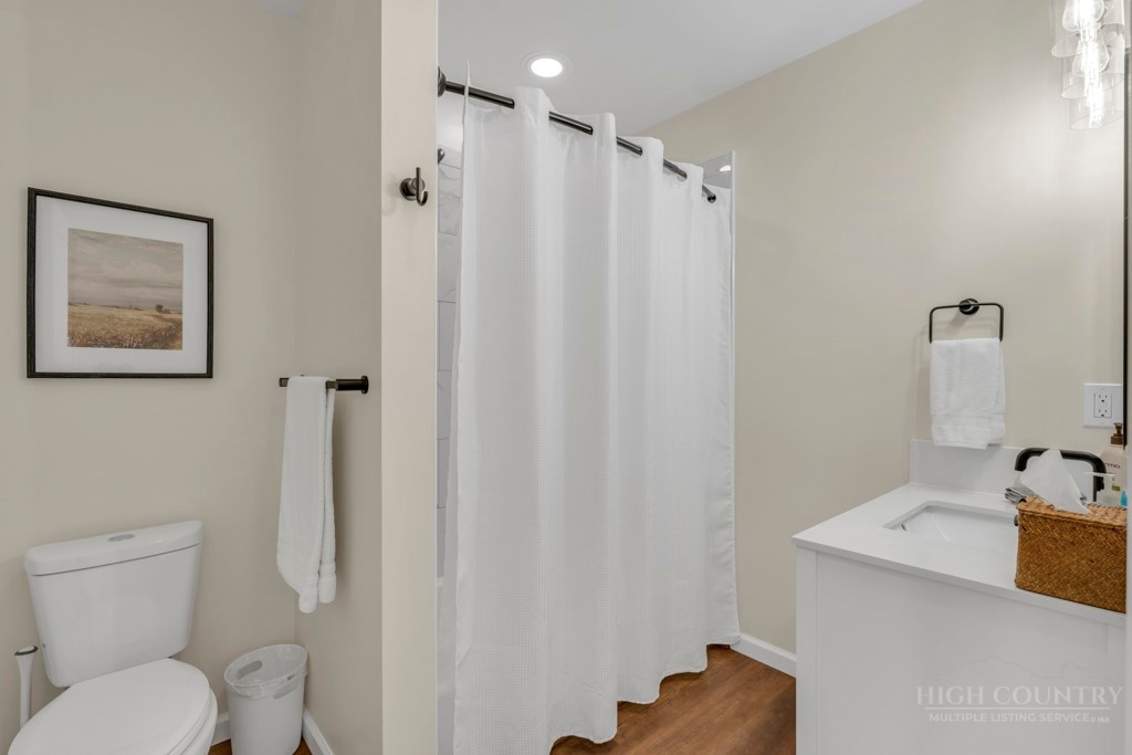 784 Alpine Drive Property Photo 37