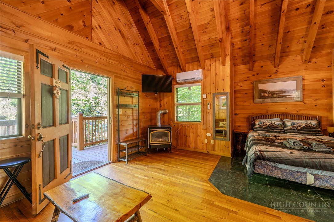 49 Creekside Loop Property Photo 5