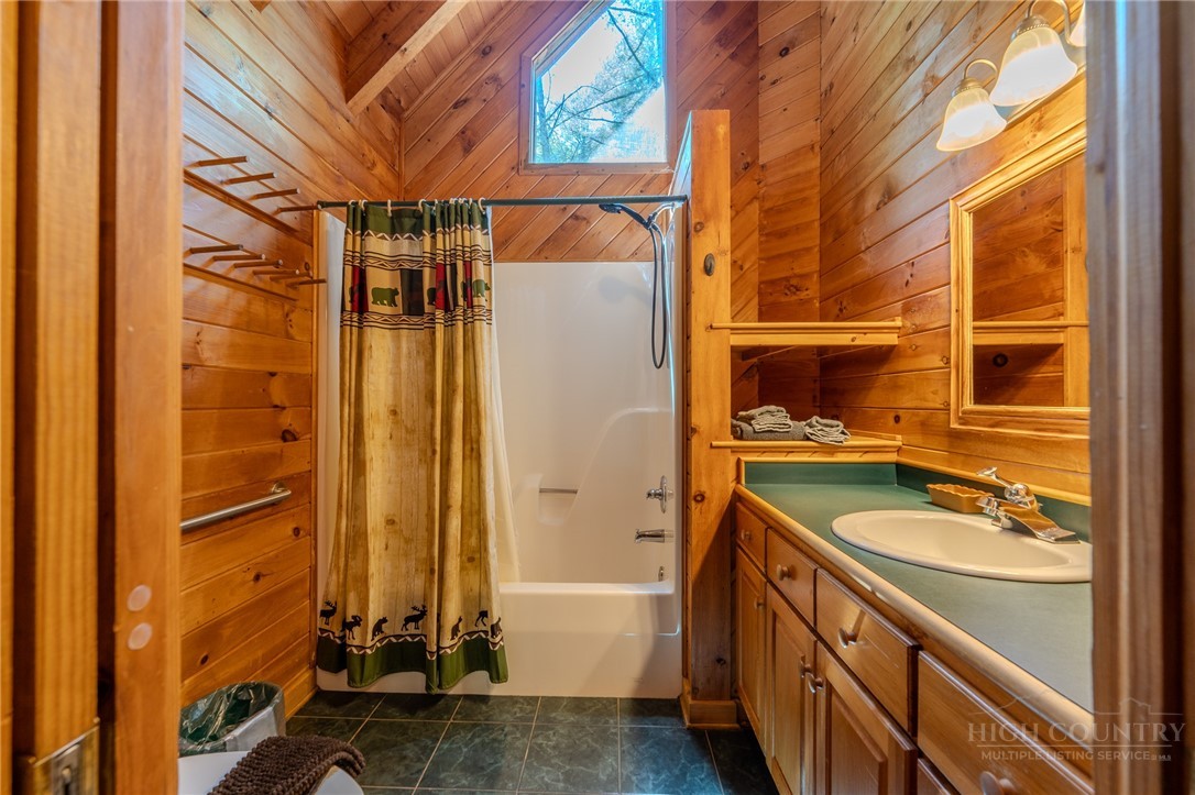 49 Creekside Loop Property Photo 11