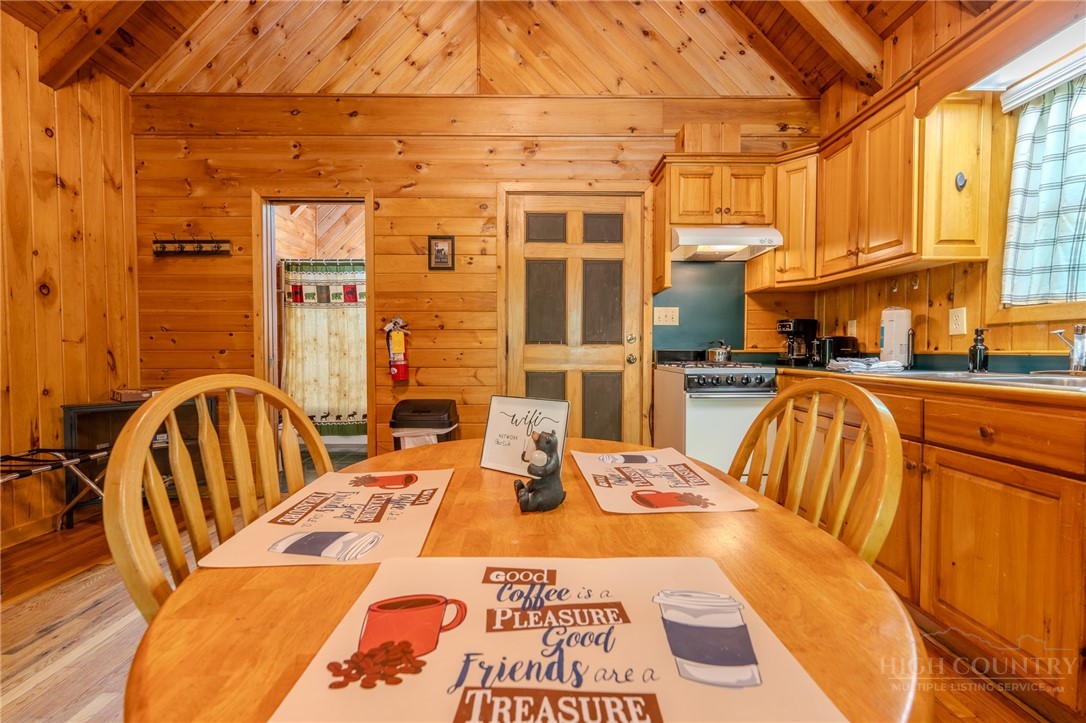 49 Creekside Loop Property Photo 18