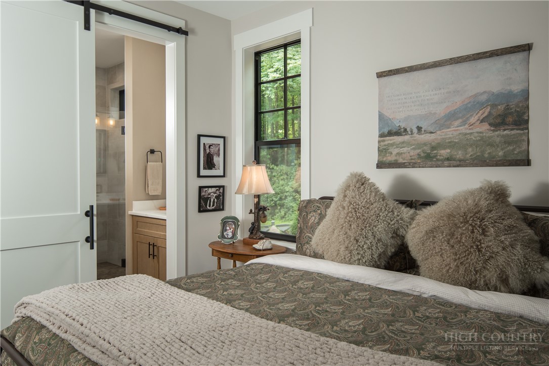 9391 Blackberry Road Property Photo 13