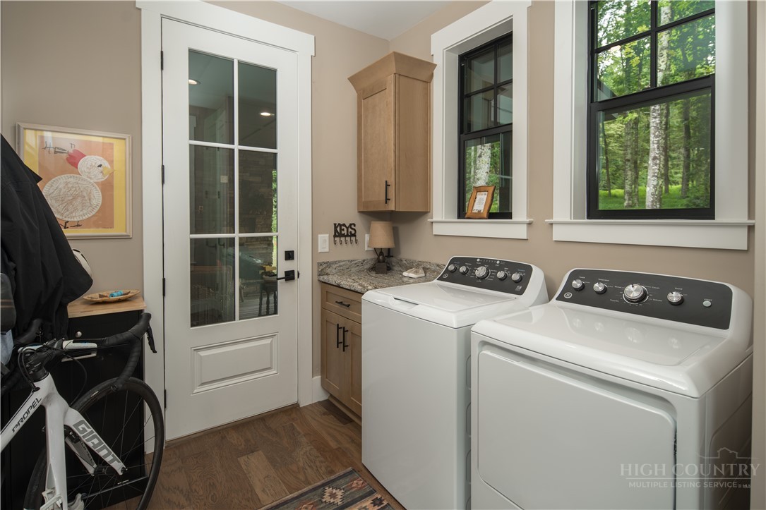 9391 Blackberry Road Property Photo 21