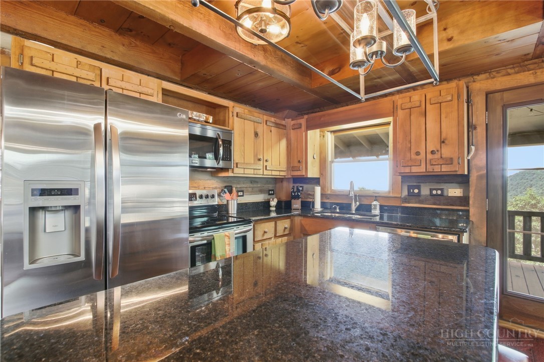 319 Sundance Road Property Photo 18