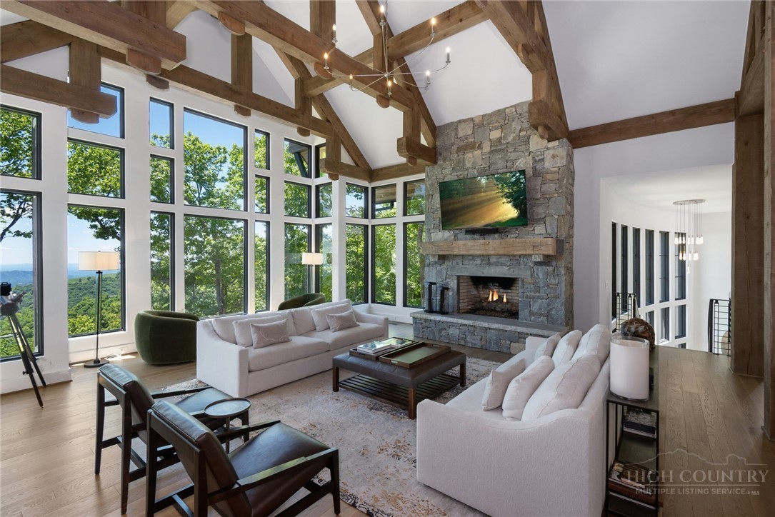 597 Blazing Star Trail Property Photo 13