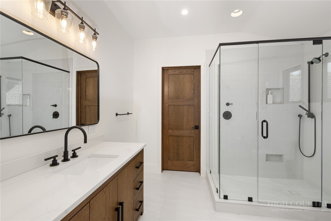 597 Blazing Star Trail Property Photo 43