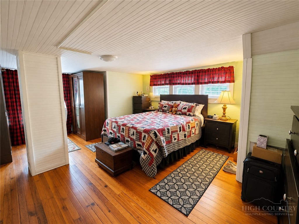 9216 Nc Highway 194 Property Photo 27