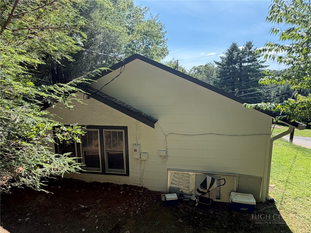 105 Summit Street Property Photo 7