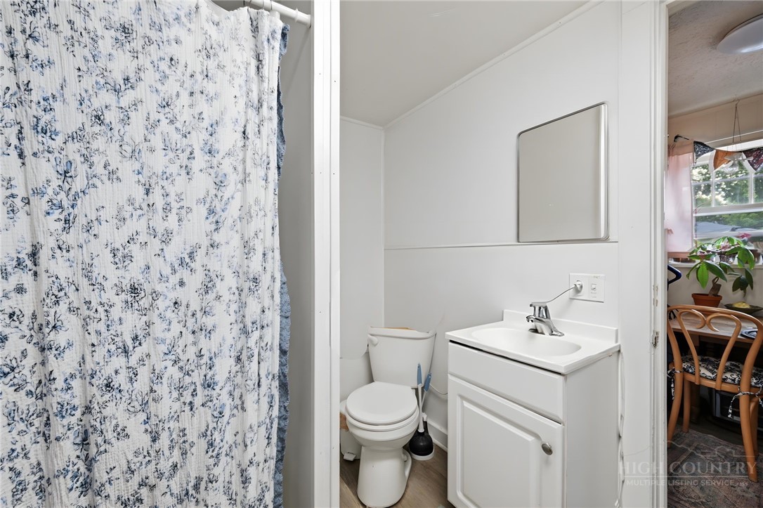 105 Summit Street Property Photo 13