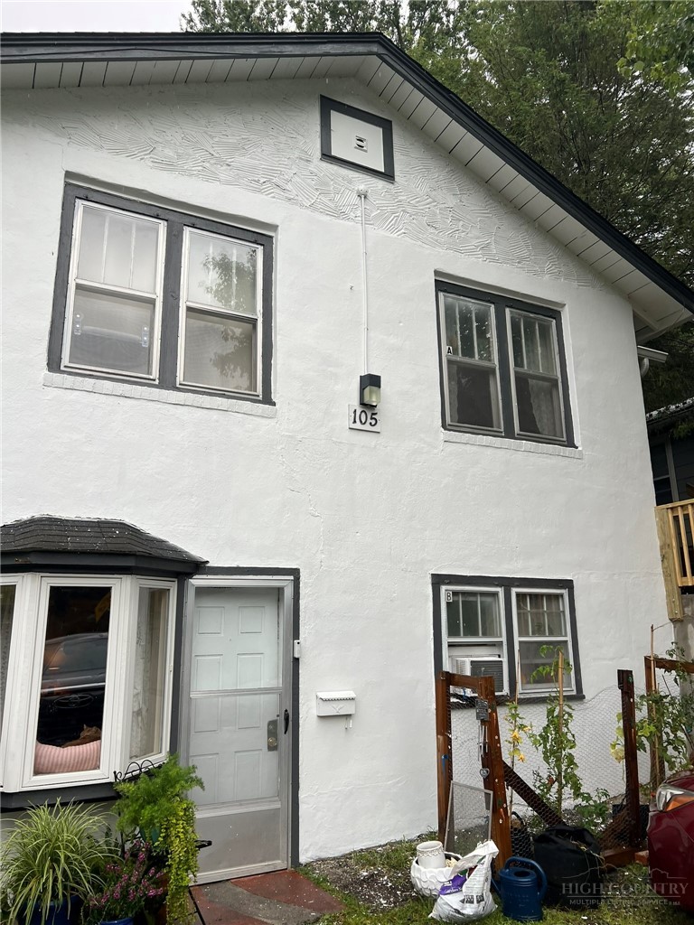 105 Summit Street Property Photo 35
