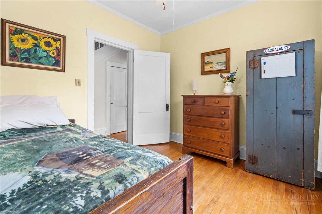 218 Pine Street Property Photo 14