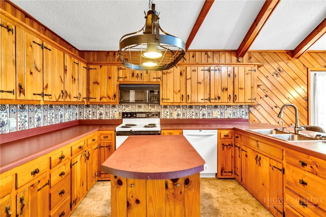 1518 Wade Bare Road Property Photo 17