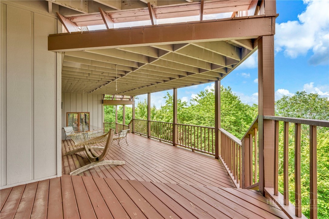 483 W Green Hill Drive Property Photo 37