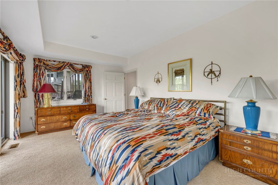 483 W Green Hill Drive Property Photo 39
