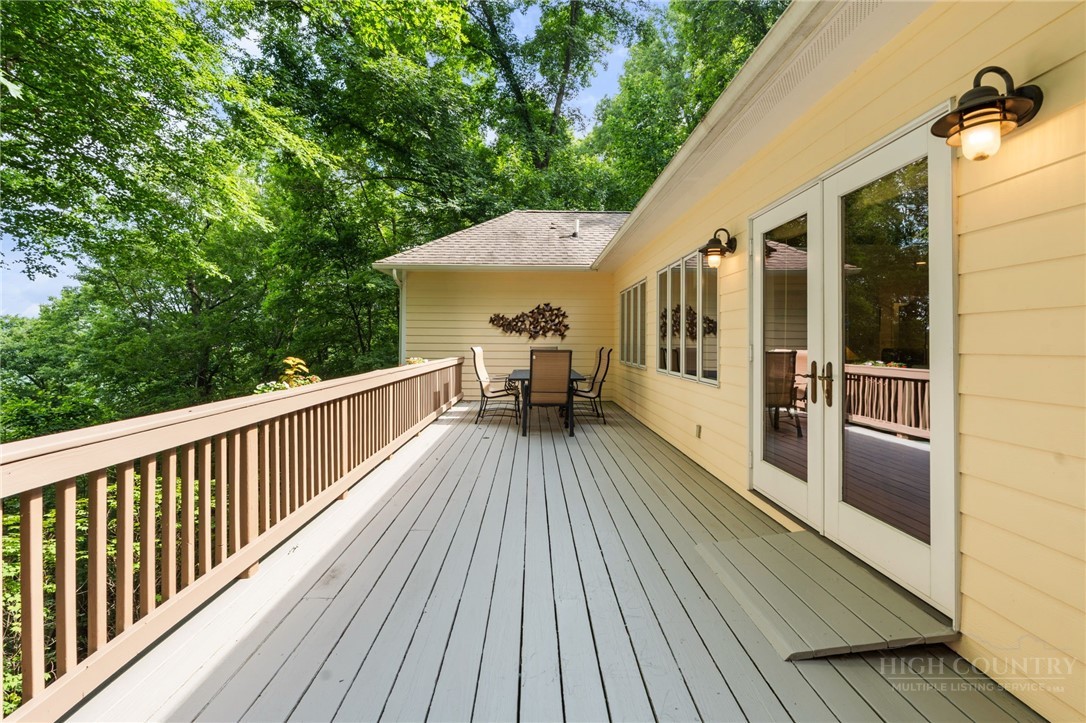 581 New Homestead Drive Property Photo 45