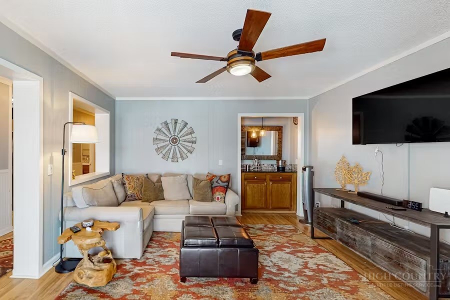 301 Pinnacle Inn Road 3209 Property Photo 45