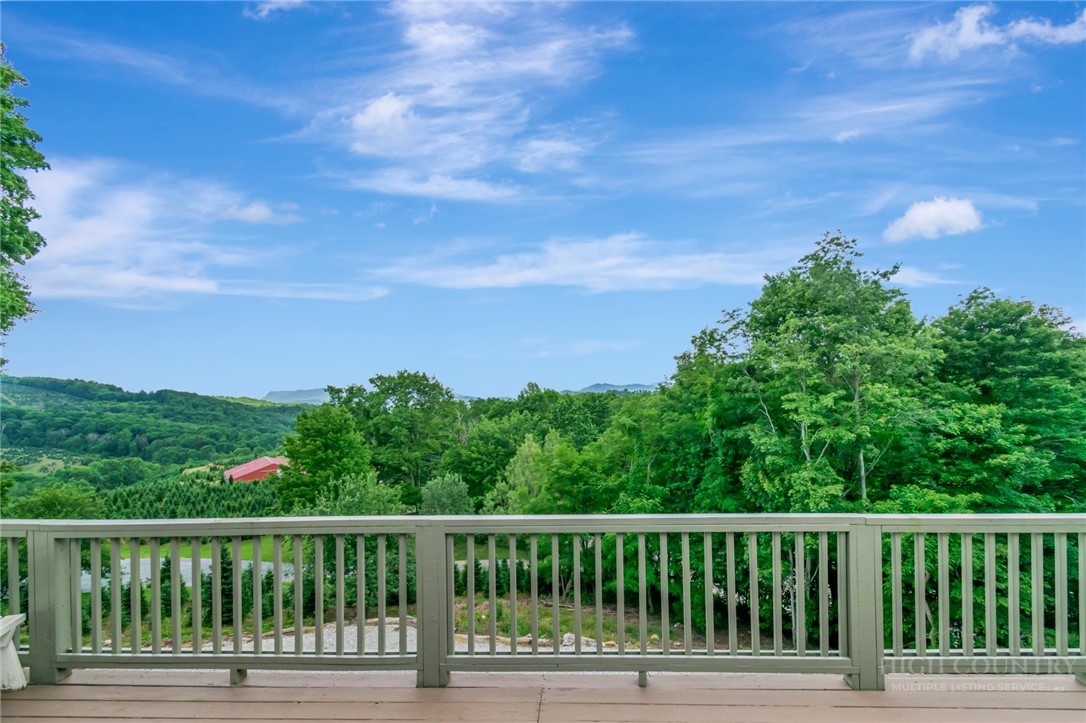 90 Rabbit Hill Lane Property Photo 1
