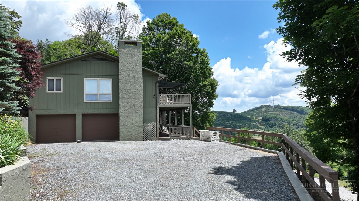 90 Rabbit Hill Lane Property Photo 2