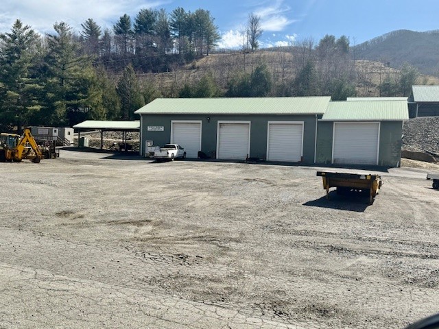 2013 Deep Ford Road Property Photo 4