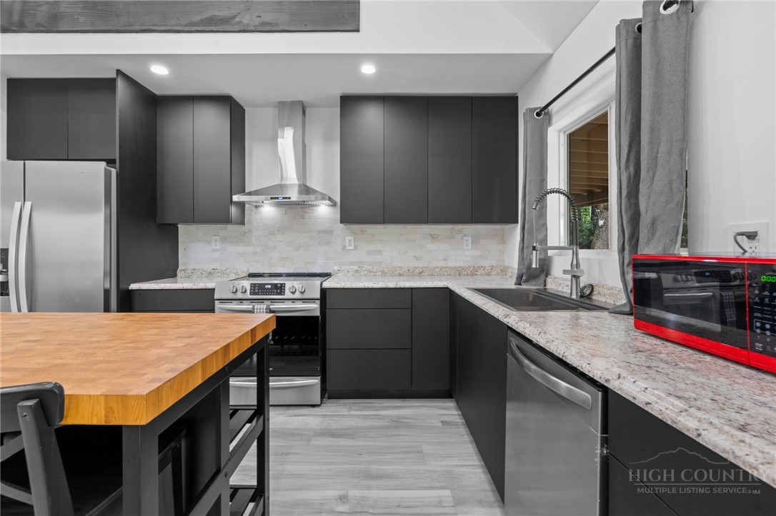 229 Greenbriar Road Property Photo 8