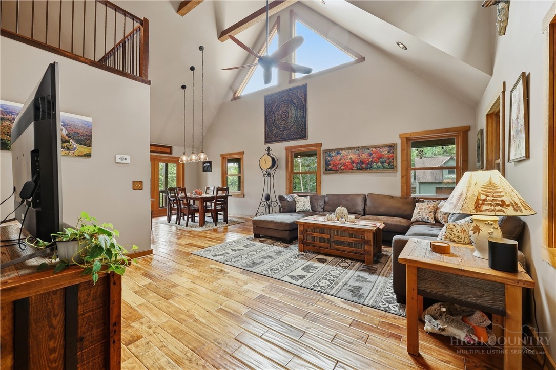 1400 Rustic Road Property Photo 10