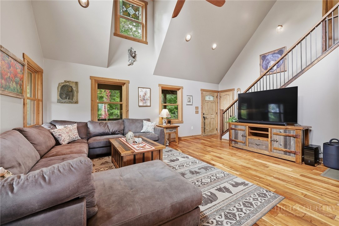 1400 Rustic Road Property Photo 11