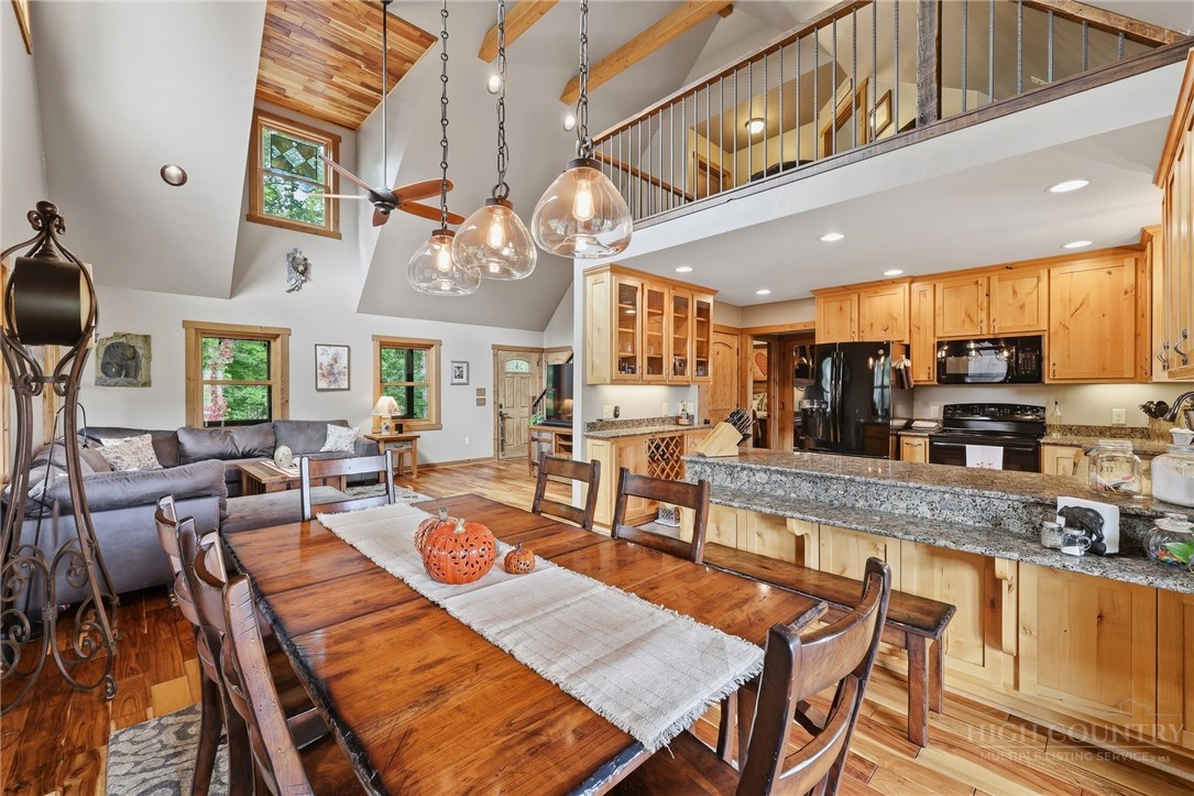 1400 Rustic Road Property Photo 12