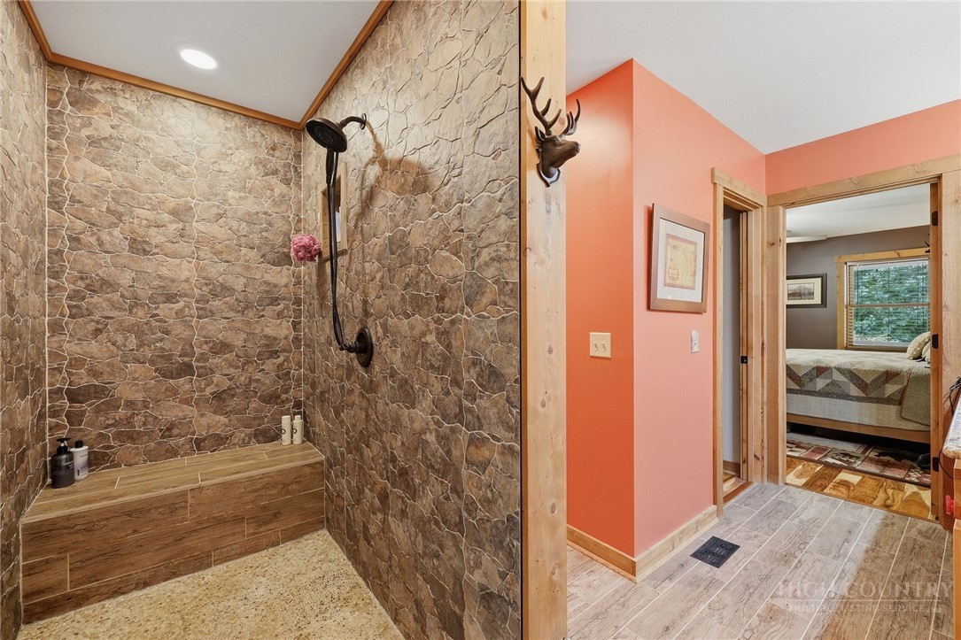 1400 Rustic Road Property Photo 21