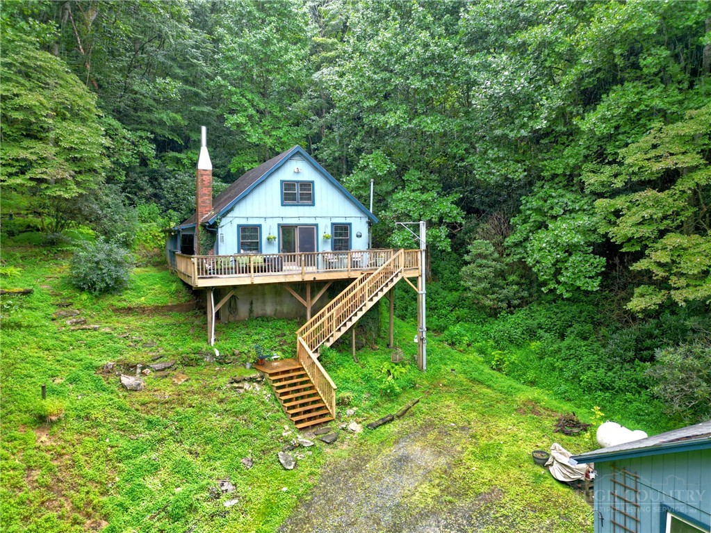 9440 Blackberry Road Property Photo 1
