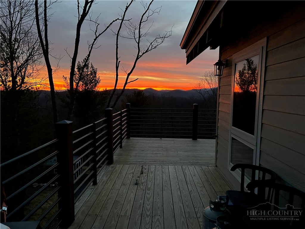 925 Red Sleigh Way Property Photo 8