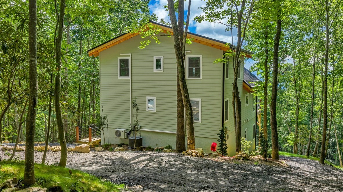 925 Red Sleigh Way Property Photo 11