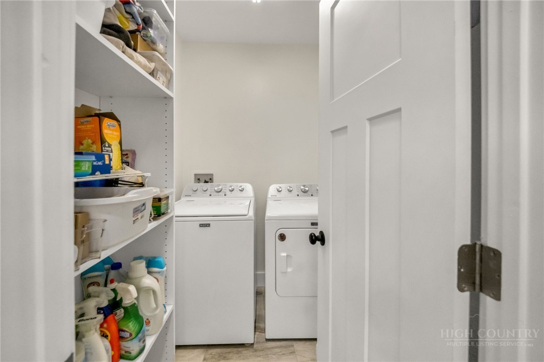 925 Red Sleigh Way Property Photo 29