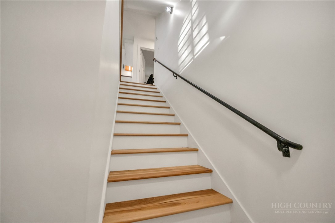 925 Red Sleigh Way Property Photo 31