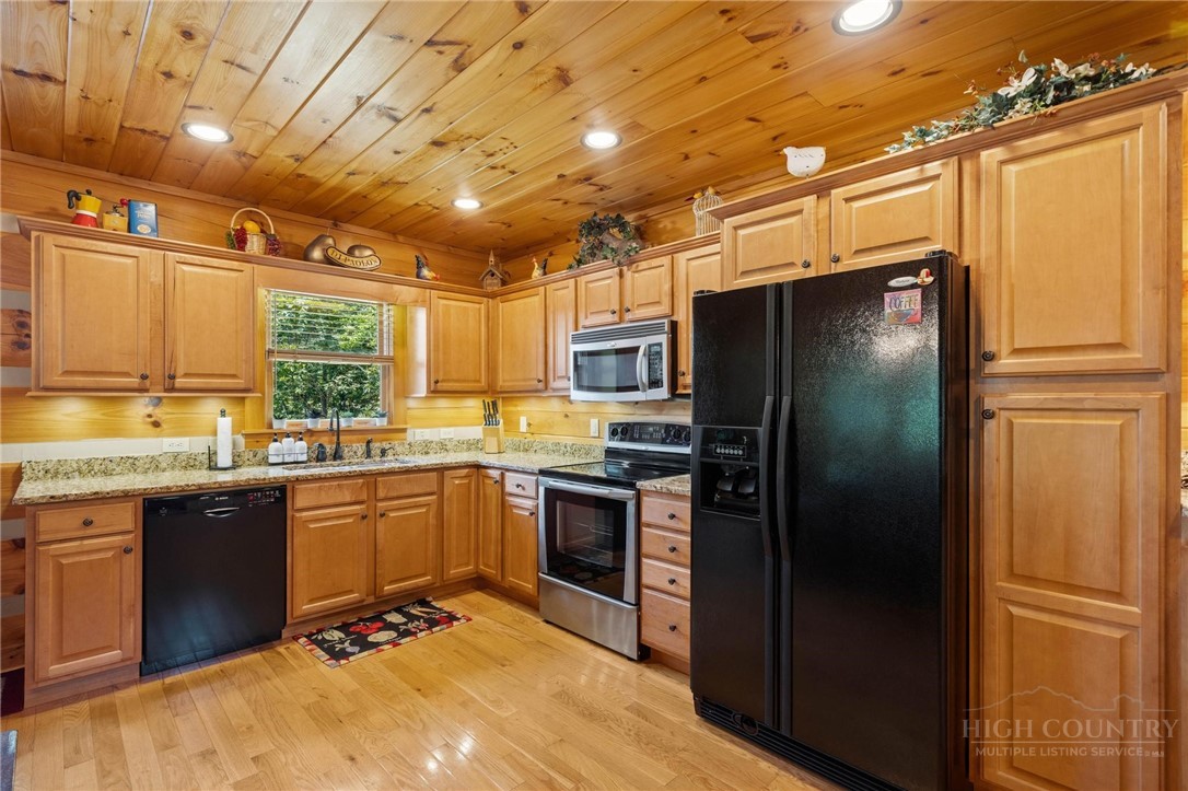 211 Wades Lane Property Photo 15