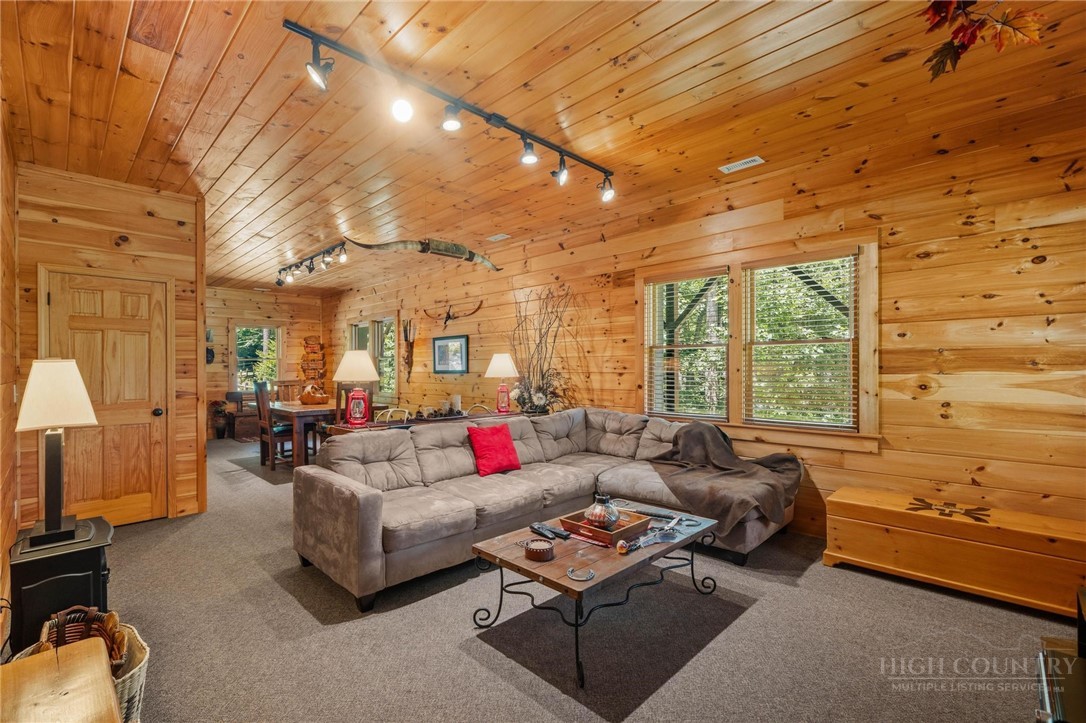 211 Wades Lane Property Photo 35