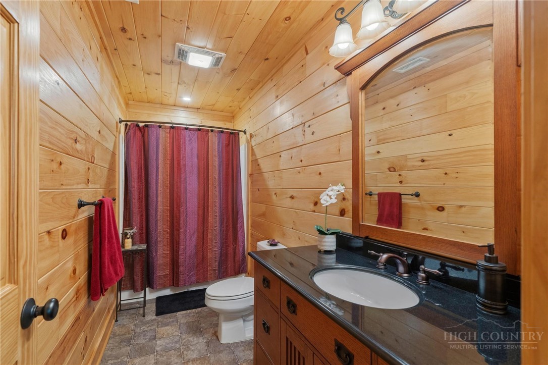 211 Wades Lane Property Photo 36