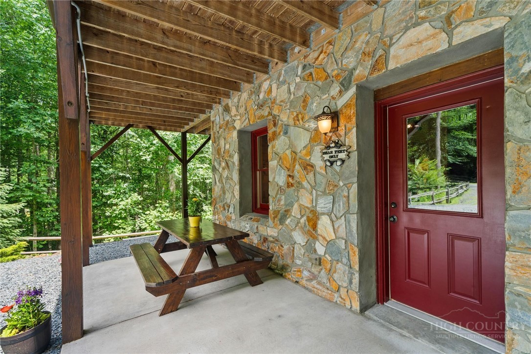 211 Wades Lane Property Photo 41
